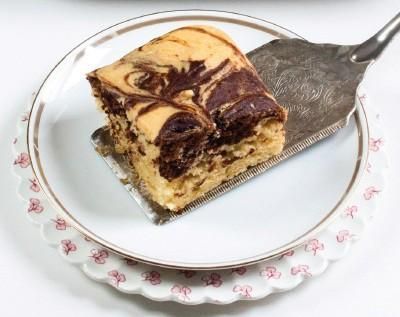 MARBLED CAKE