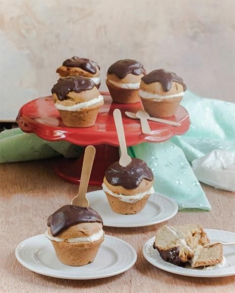 BOSTON CREAM PIE CUPCAKES