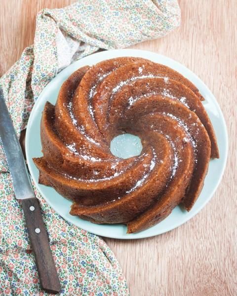 APPLE CAKE