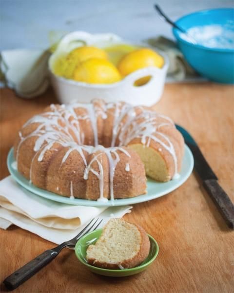 LEMON CAKE