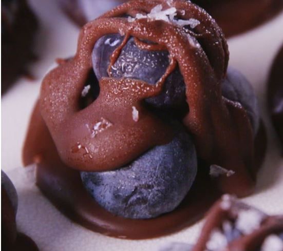 Chocolate Blueberry Clusters