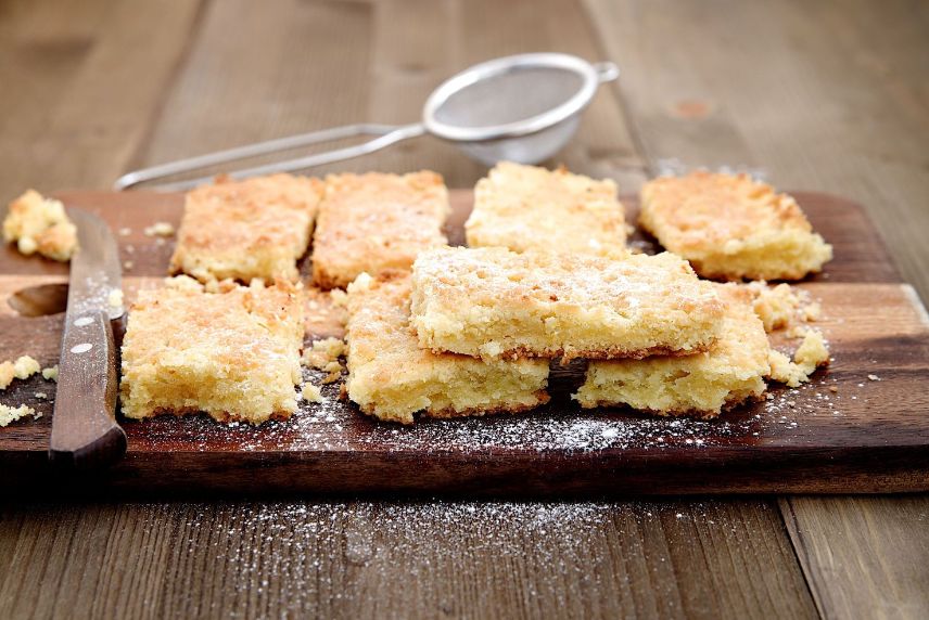 LIGHTEN UP LEMON BARS