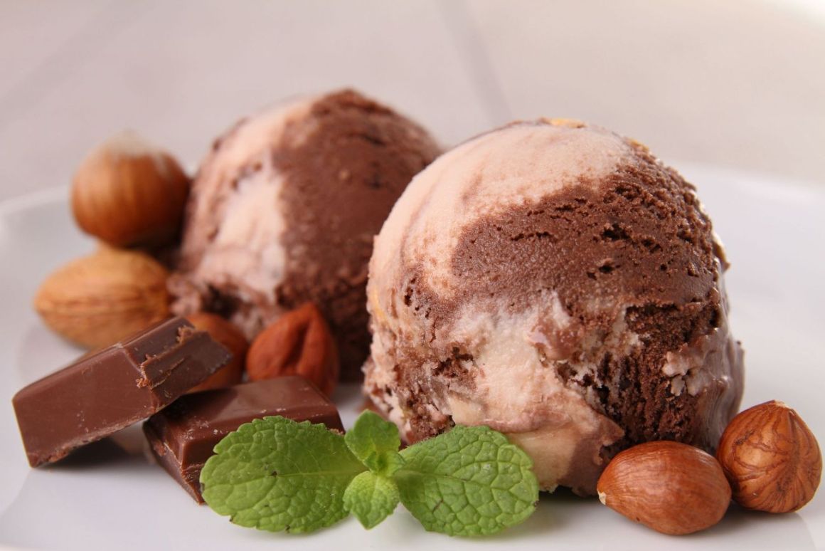 CHOCOLATE HAZELNUT ICE CREAM