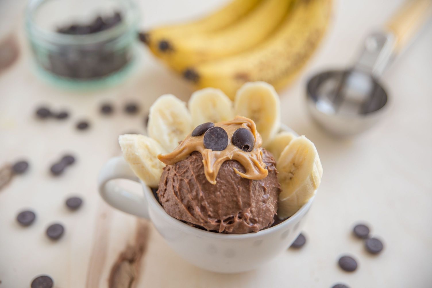 PEANUT BUTTER BANANA ICE CREAM