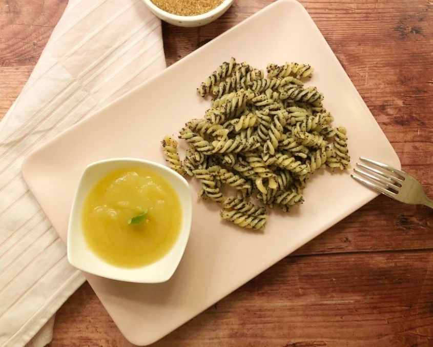 QUICK AND EASY APPLESAUCE