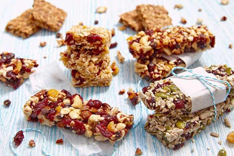 CHERRY CHOCOLATE ALMOND SNACK BARS