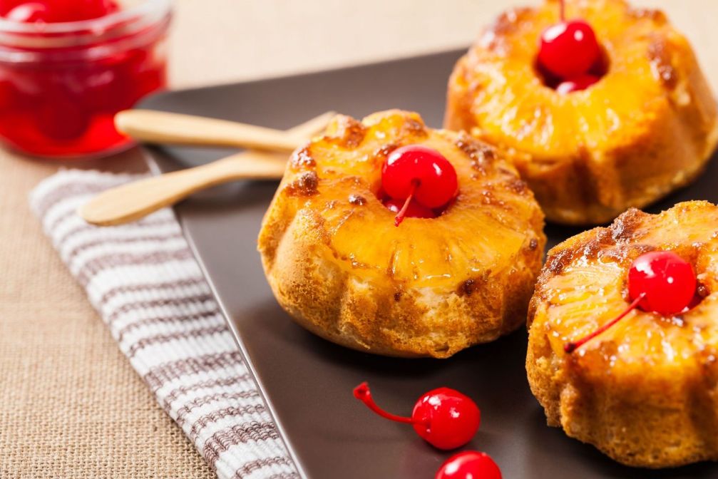 PINEAPPLE CHERRY UPSIDE-DOWN CAKE