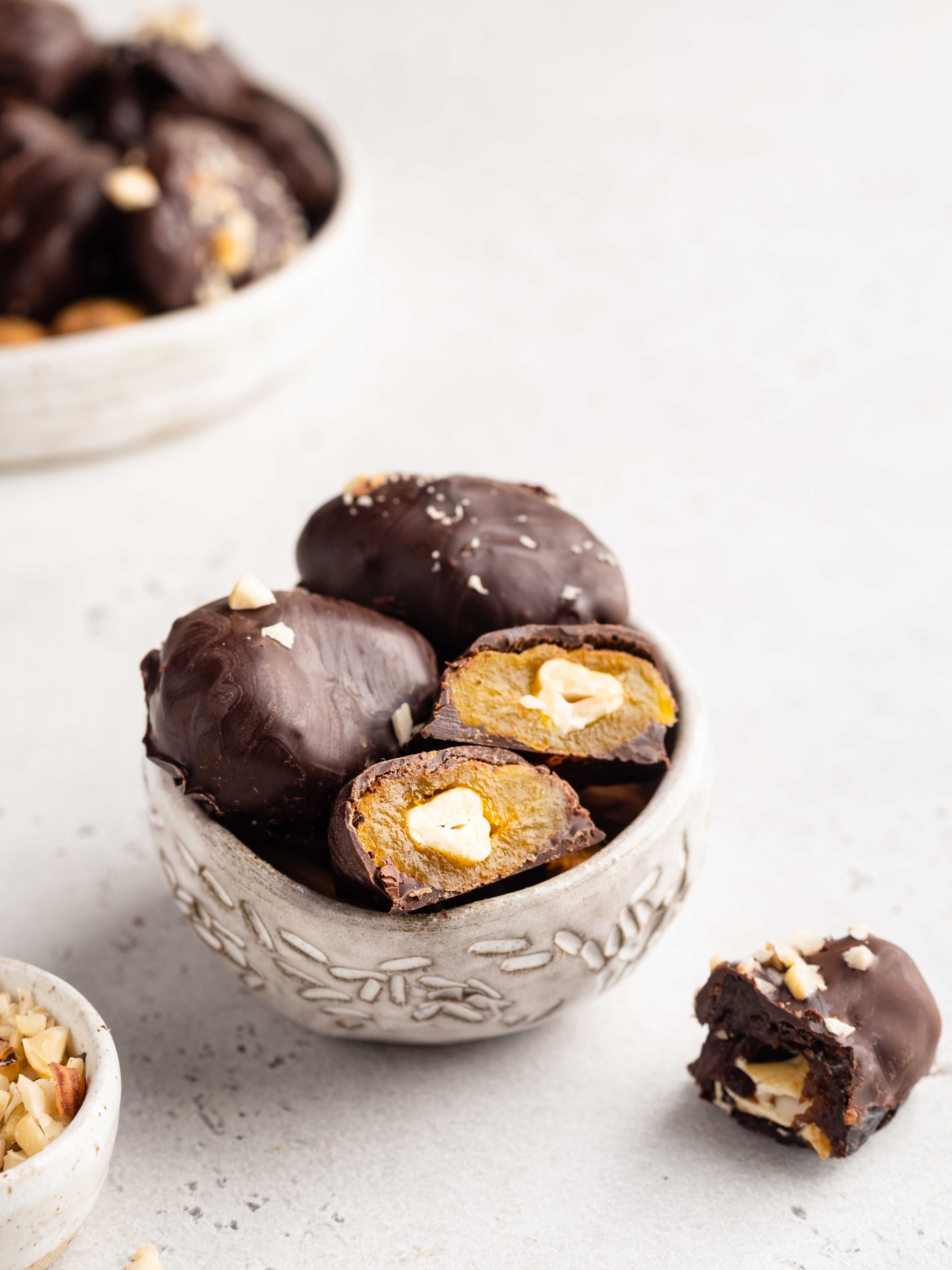 ALMOND BON BONS