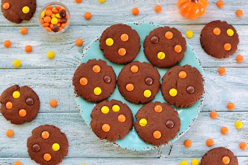 CHOCOLATE SHORTBREAD
