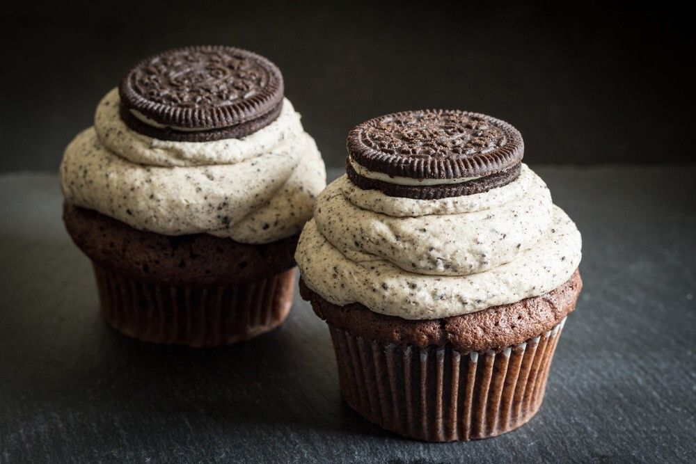 COOKIES AND CREAM CUPCAKES
