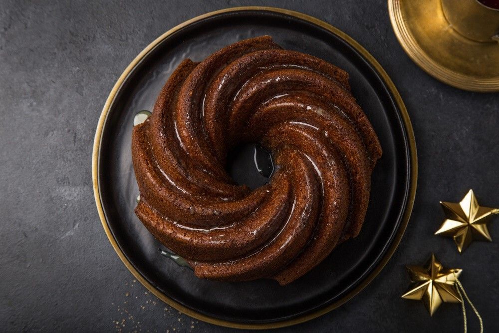 GINGERBREAD BUNDT CAKE