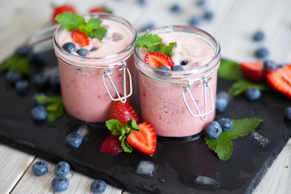 MIXED BERRY SMOOTHIE