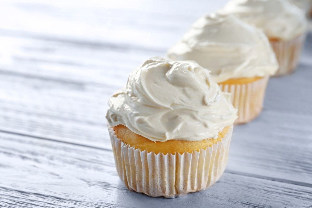 VANILLA CUPCAKES