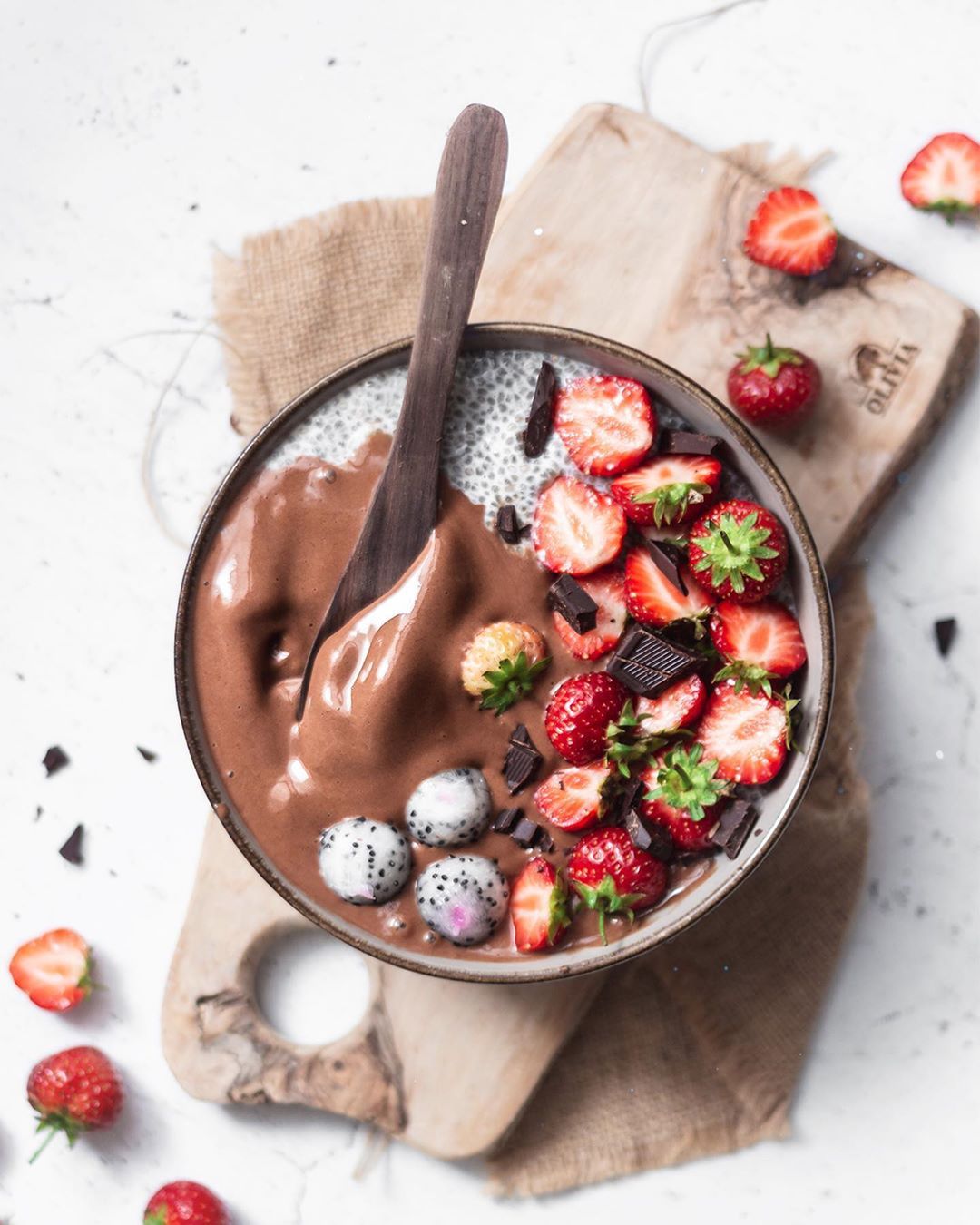 Chocolate and protein smoothie bowl