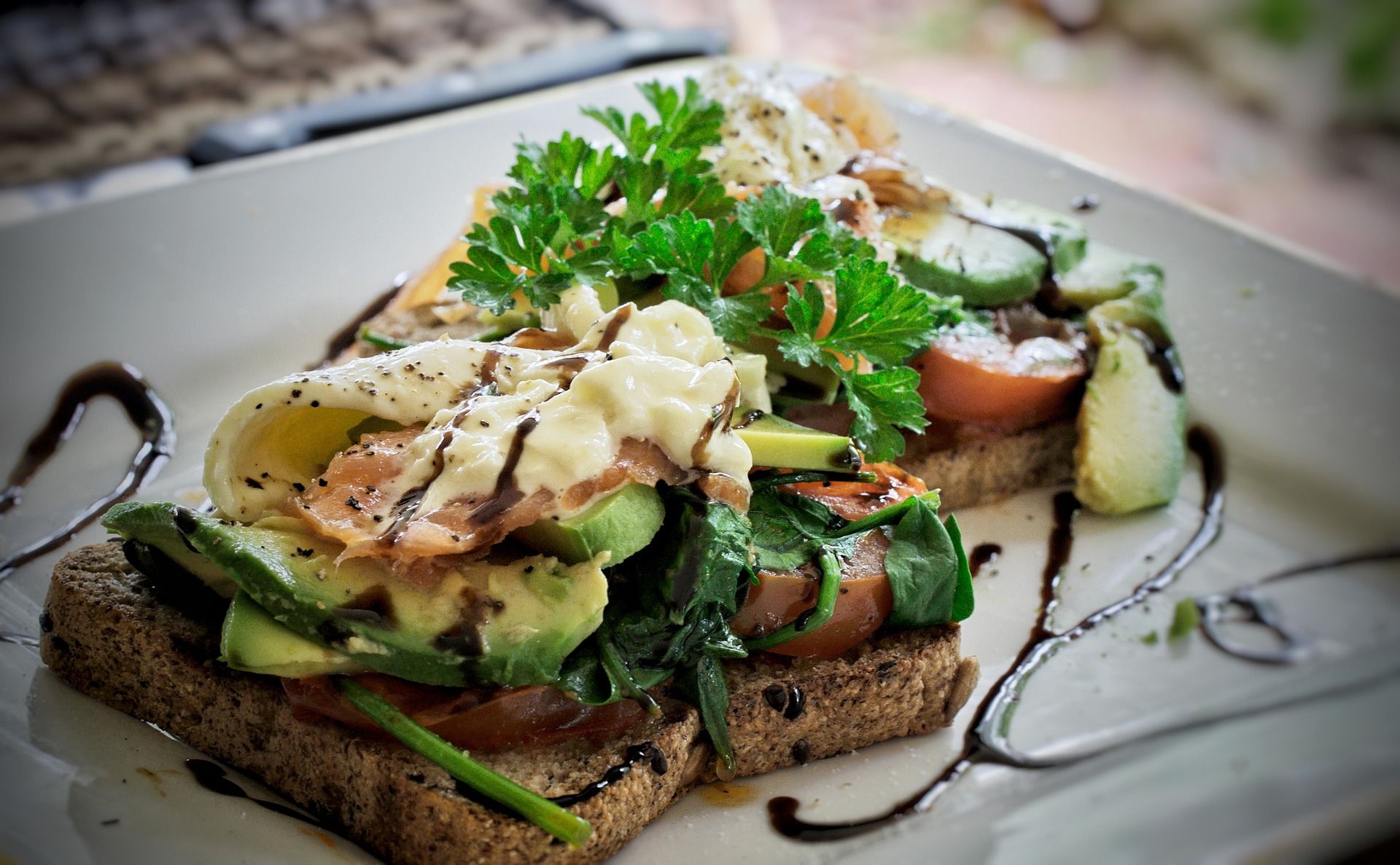 AVOCADO CAPRESE TOAST