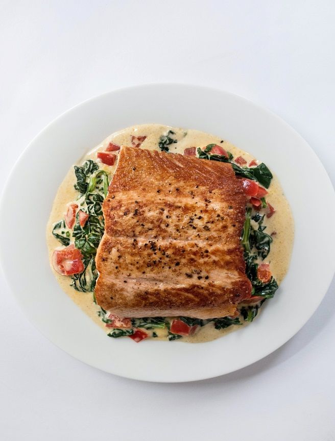 GRILLED SALMON WITH BROWN RICE
