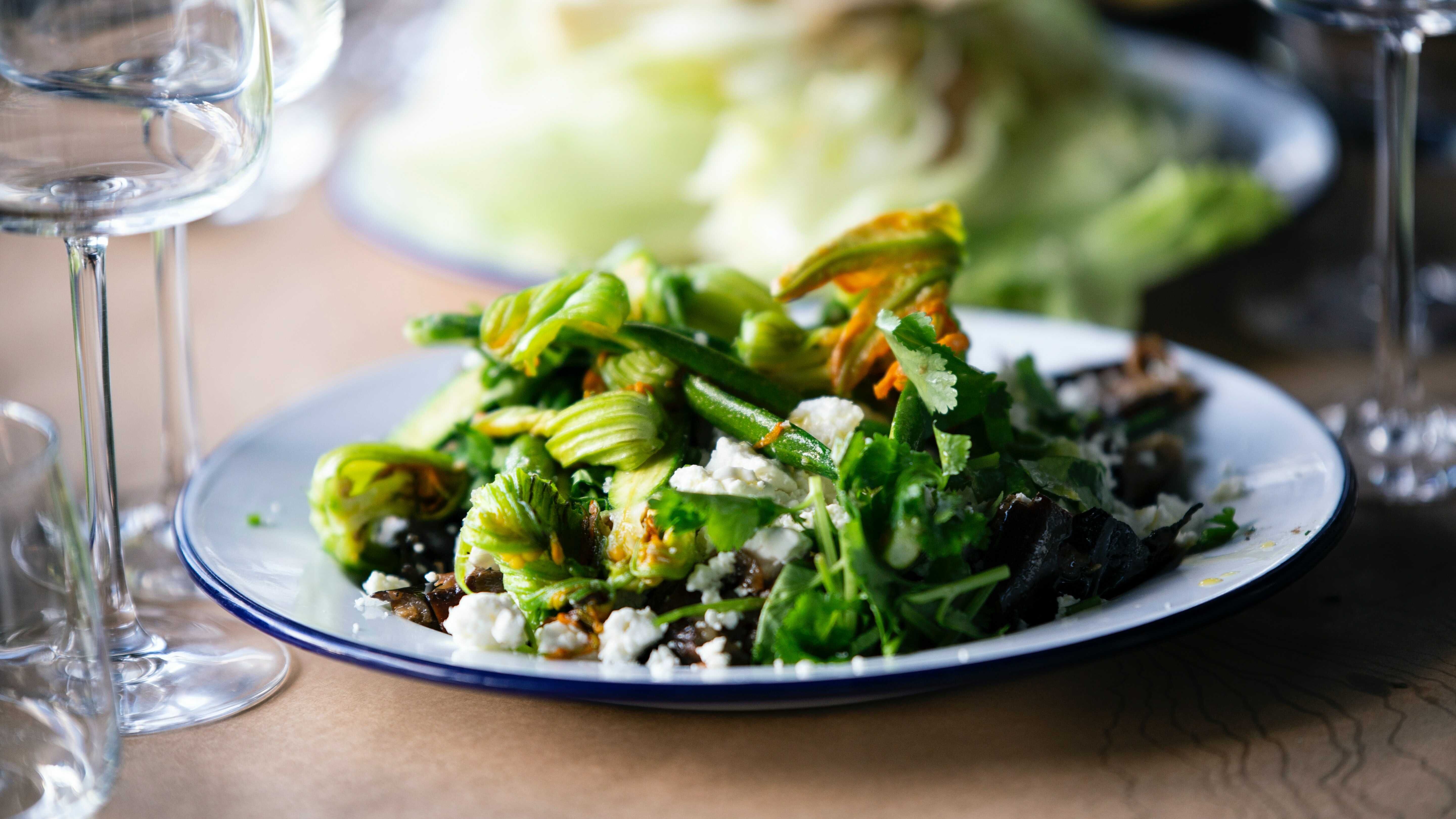FIG & ARUGULA SALAD