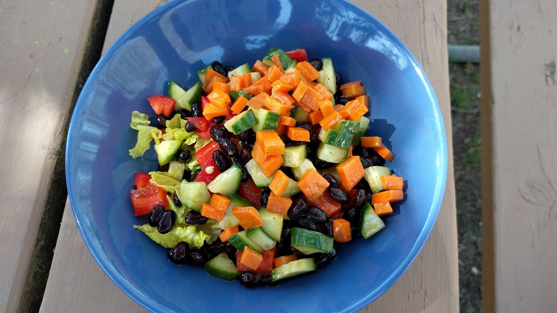 AVOCADO, BLACK BEAN & TOMATO BOWL