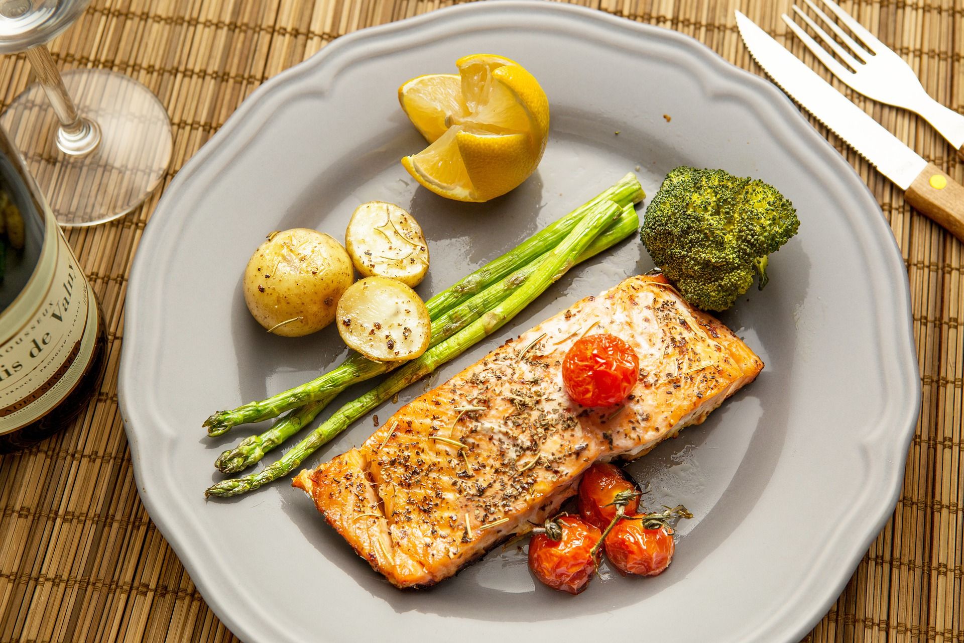 ROASTED HERB SALMON