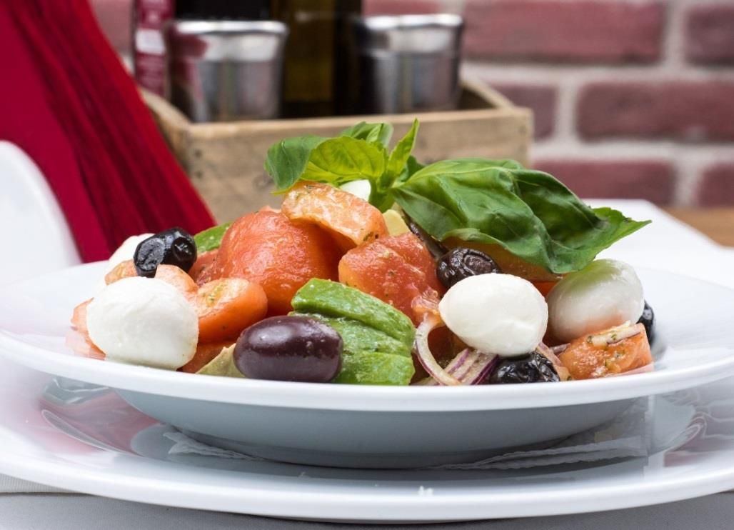 TOMATO & HEARTS OF PALM SALAD
