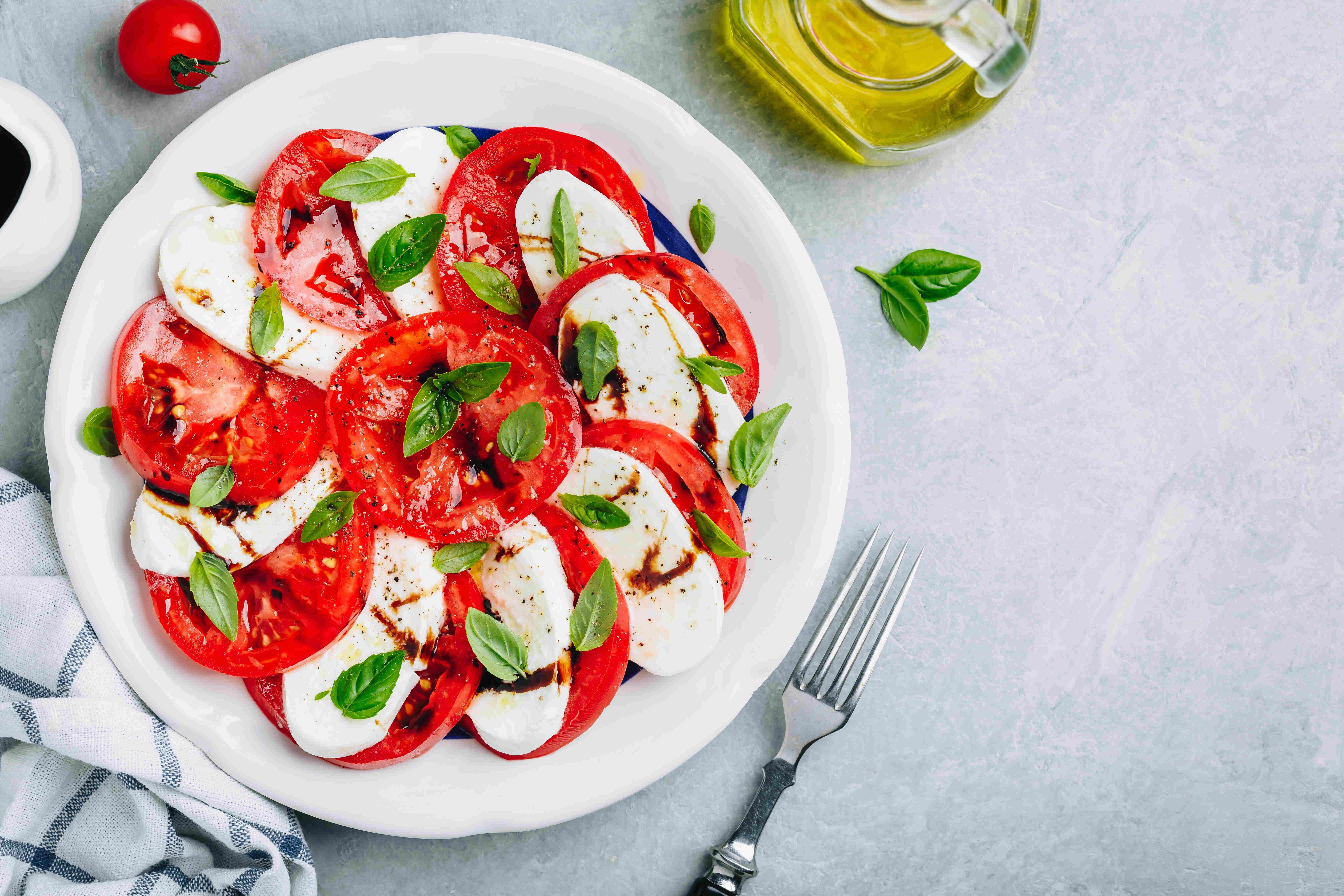 Tomato, mozzarella and balsamic vinegar