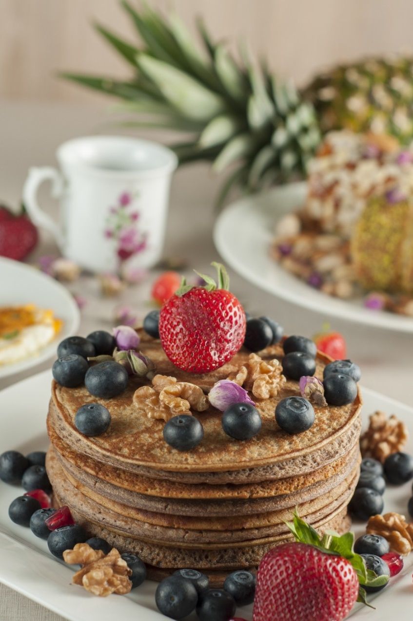 BANANA WALNUT PANCAKES