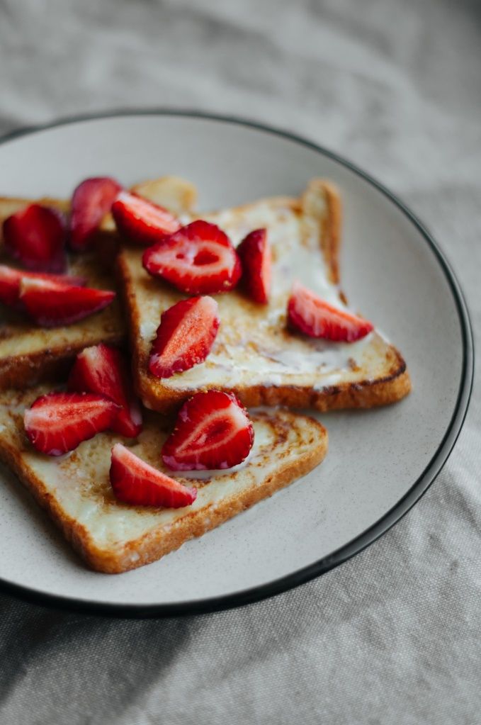 STRAWBERRY JAM TOAST