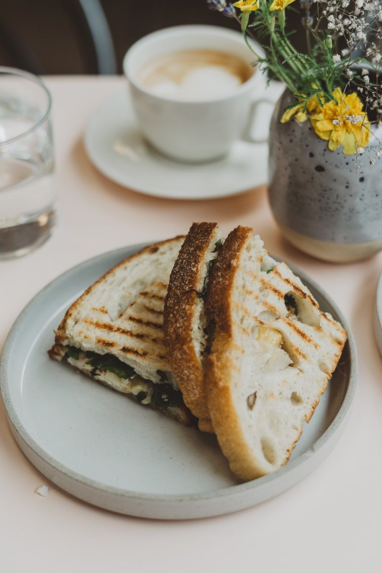 TEMPEH SANDWICH