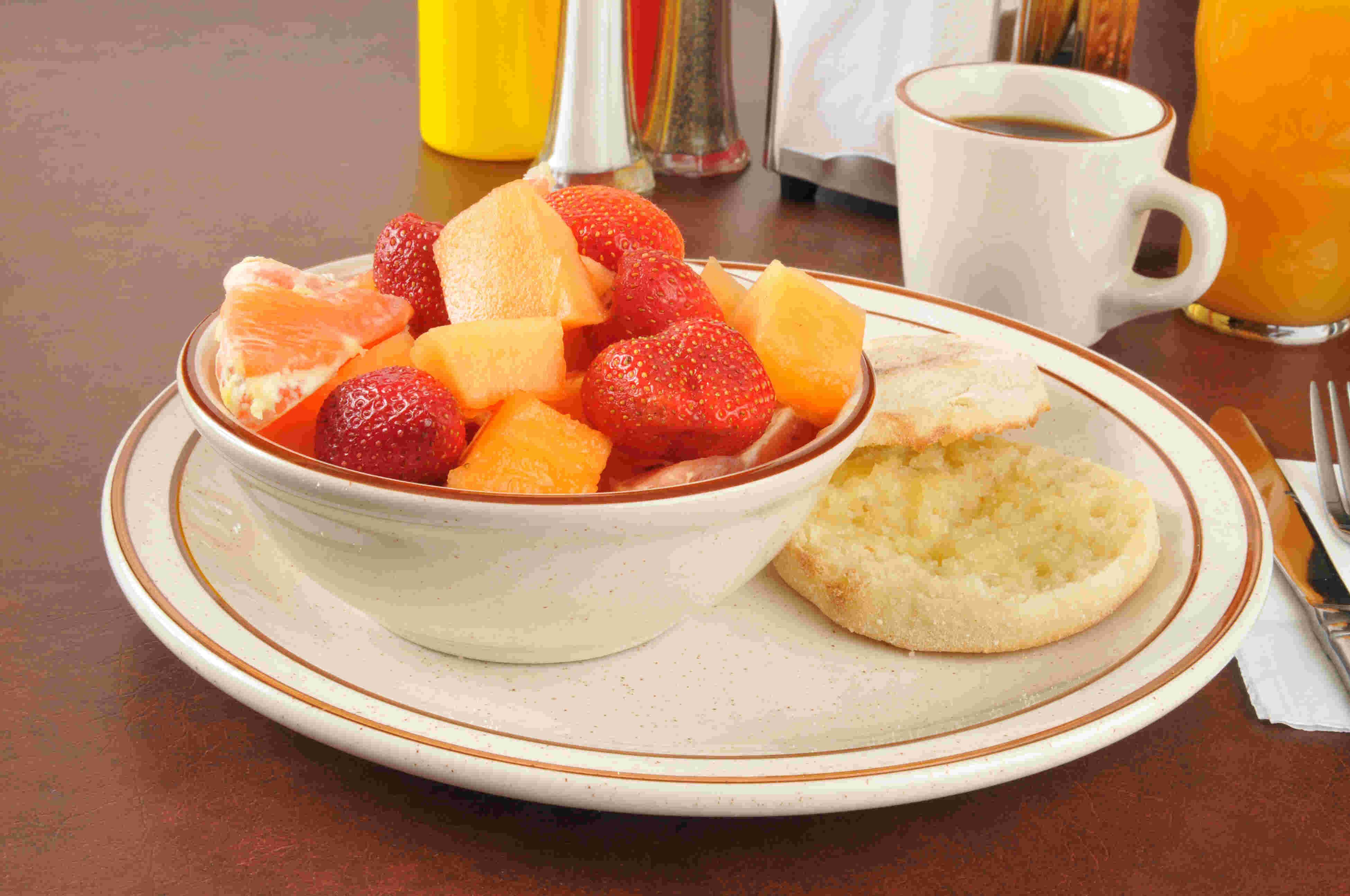 English Muffin and Fruits