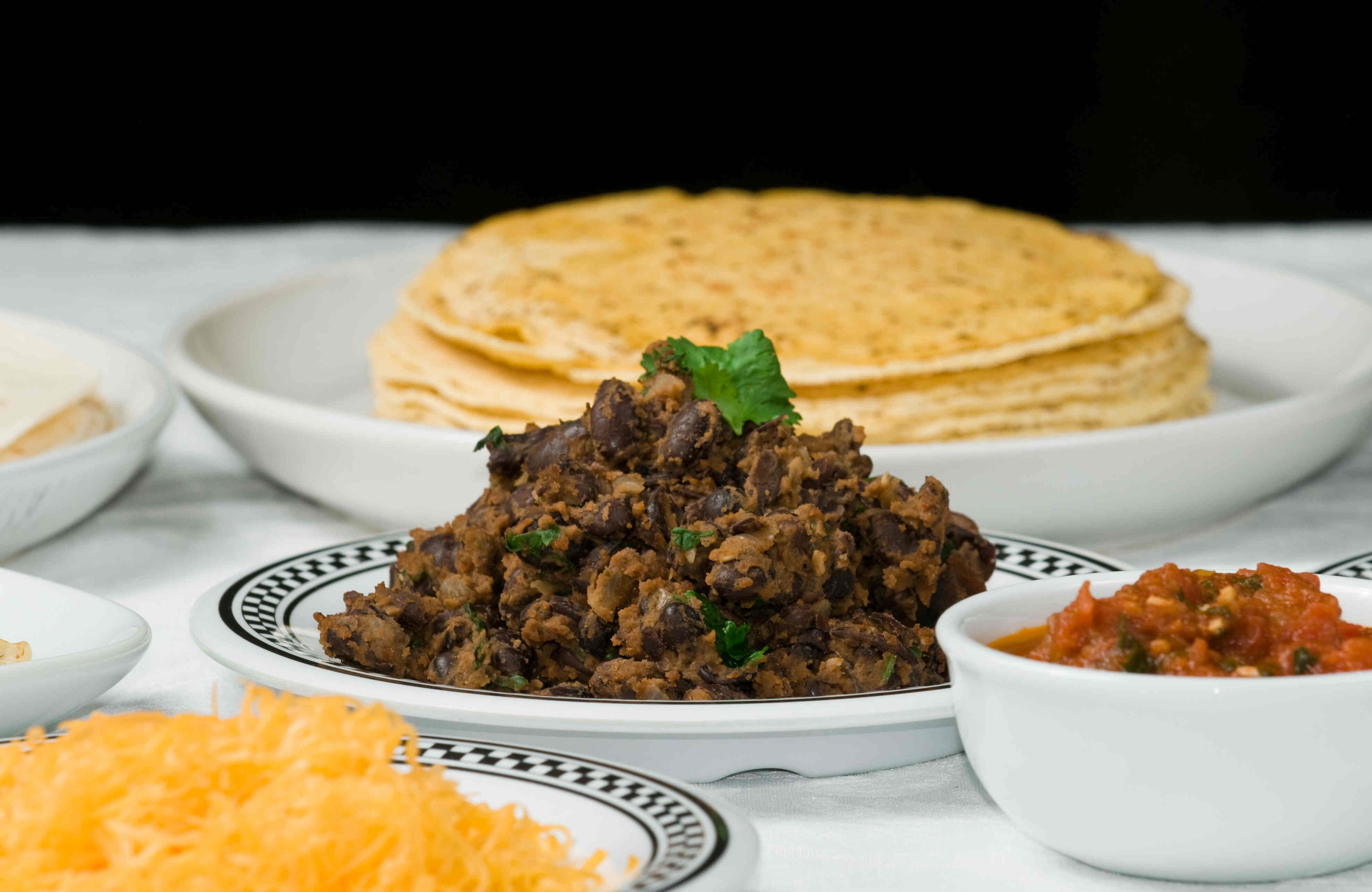 Tortilla with salsa & black bean