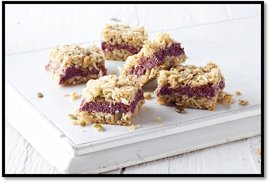 Macadamia, chia and raspberry muesli bar