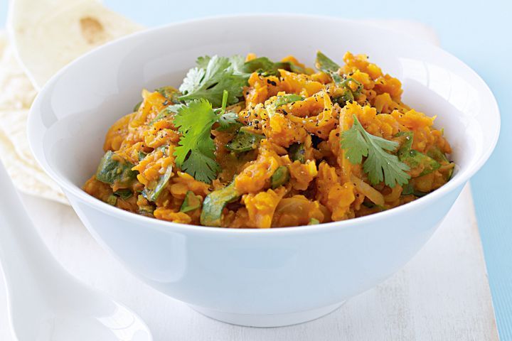 Red lentil and spinach dhal
