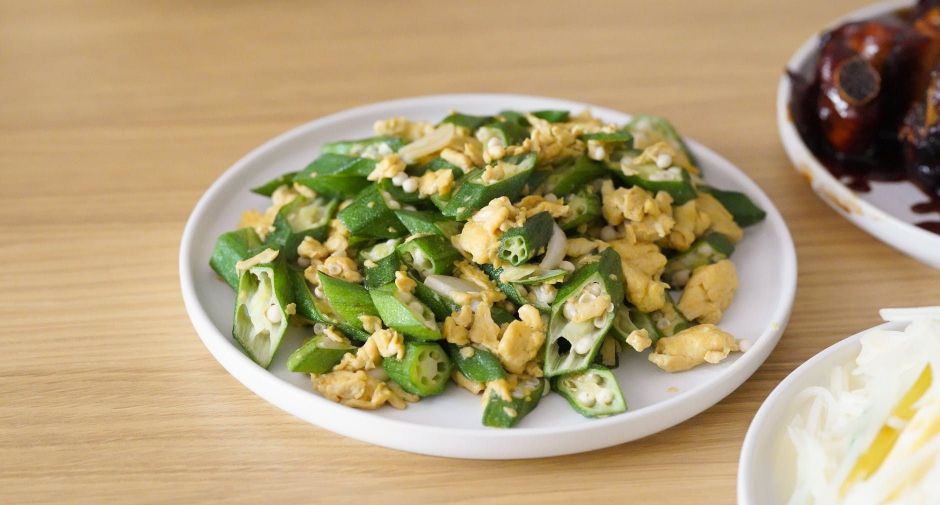 Sautéed Chicken with Okra