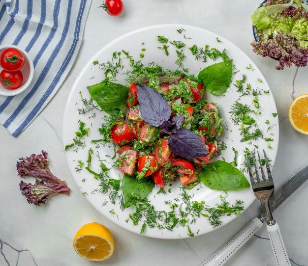 Easy Tomato Summer Salad