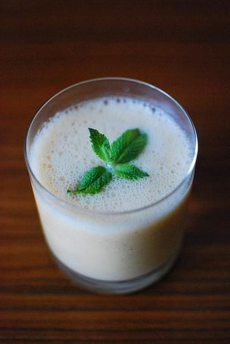 The Honeydew Mint Smoothie