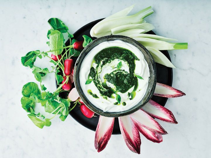 LEAFI SALSA WITH YOGURT