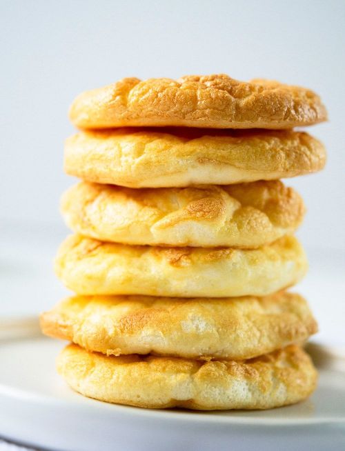 CLOUD BREAD