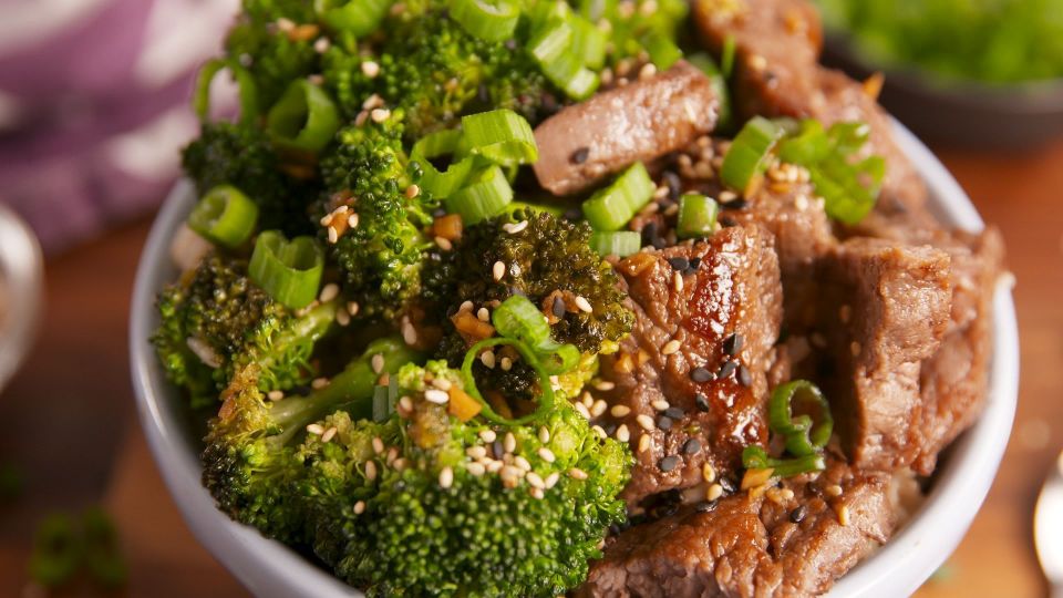 BEEF AND BROCCOLI BOWL