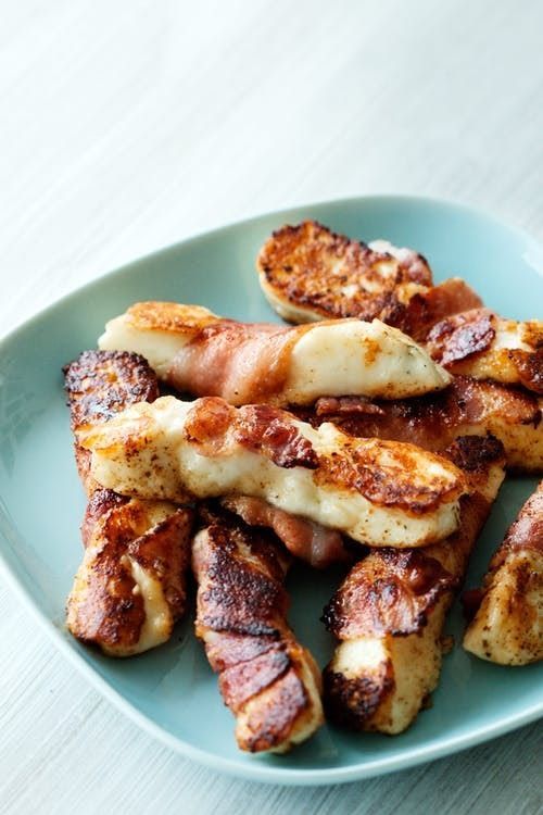 HALLOUMI BACON ROLLS