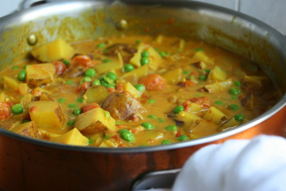 VEGETABLE INDIAN CURRY