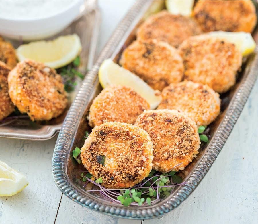 Chickpea Croquettes with Dill Yogurt Sauce
