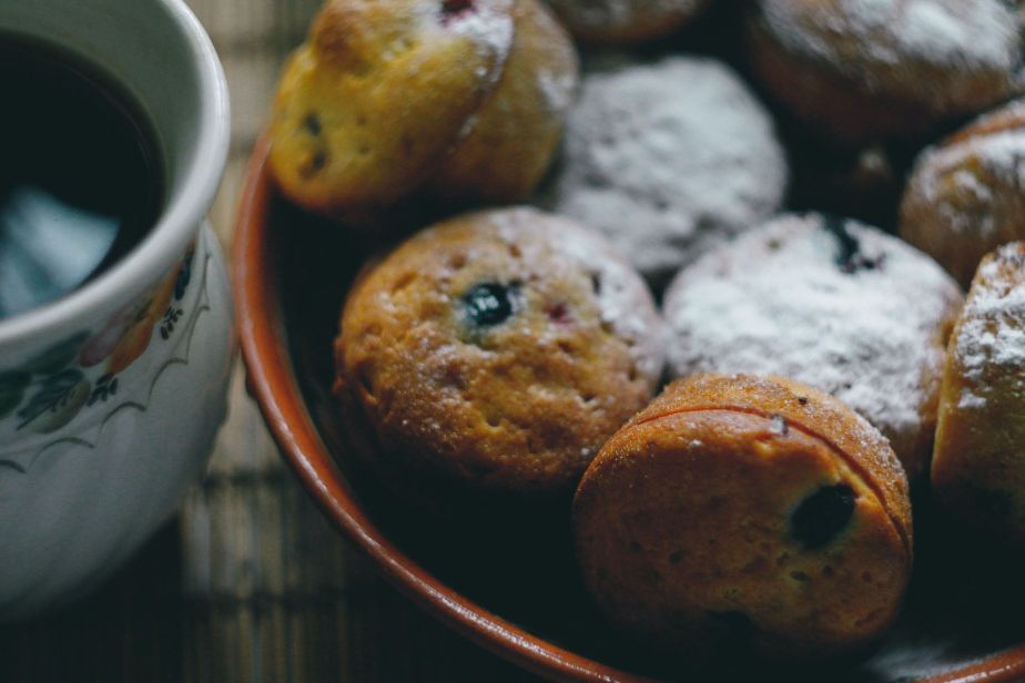 BLACKBERRY & LEMON ALMOND FLOUR MUFFINS